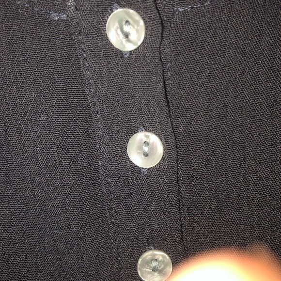 Denver Hayes XL black Boxy Tank Top- 100% Rayon, lace insert at bottom. - Picture 4 of 8